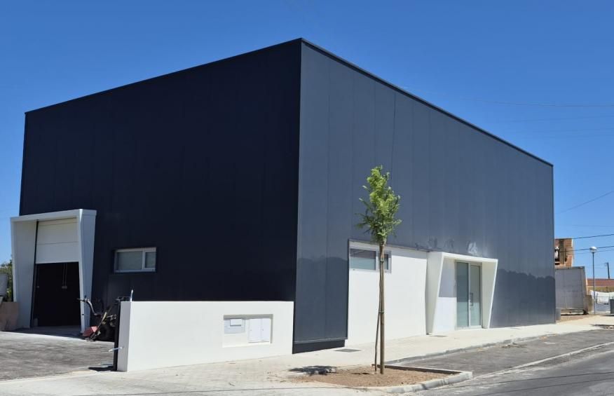 JUNTA DE FREGUESIA INAUGURA NOVO ARMAZ&Eacute;M